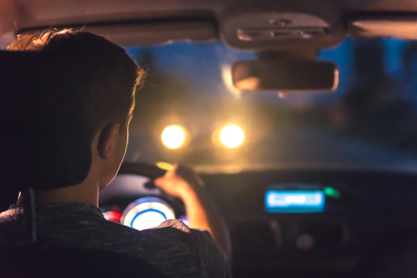 Night Travel Driving – Clean Lights and Rest Properly