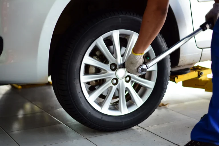 Loose Wheel Nuts – Tighten Them Before Serious Failure